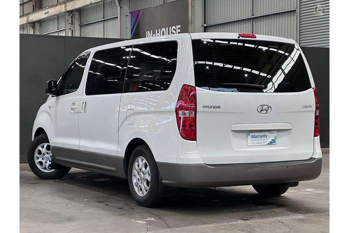 2015 Hyundai iMax  TQ-W