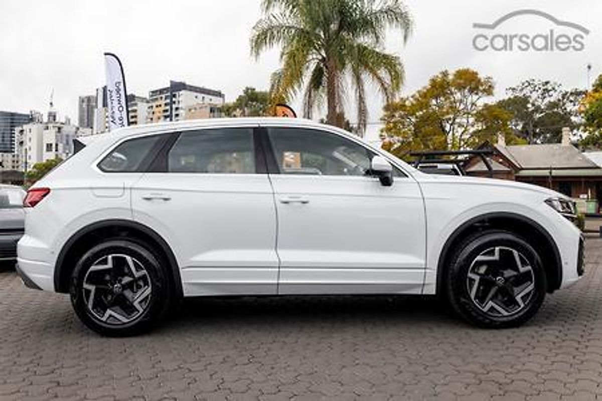 2024 Volkswagen Touareg 170TDI RC
