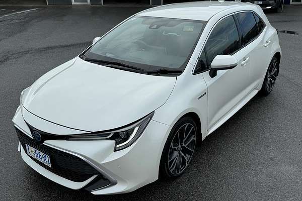 2020 Toyota Corolla ZR Hybrid ZWE211R