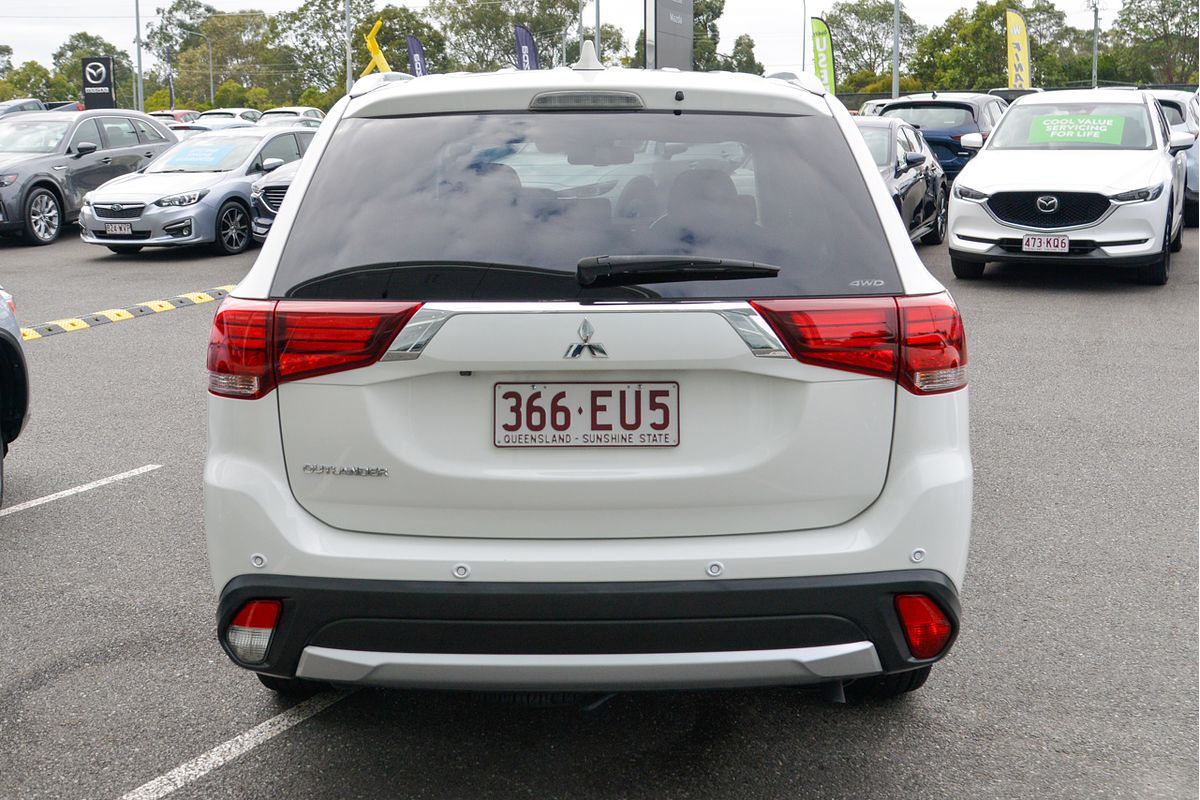 2017 Mitsubishi Outlander LS Safety Pack ZK