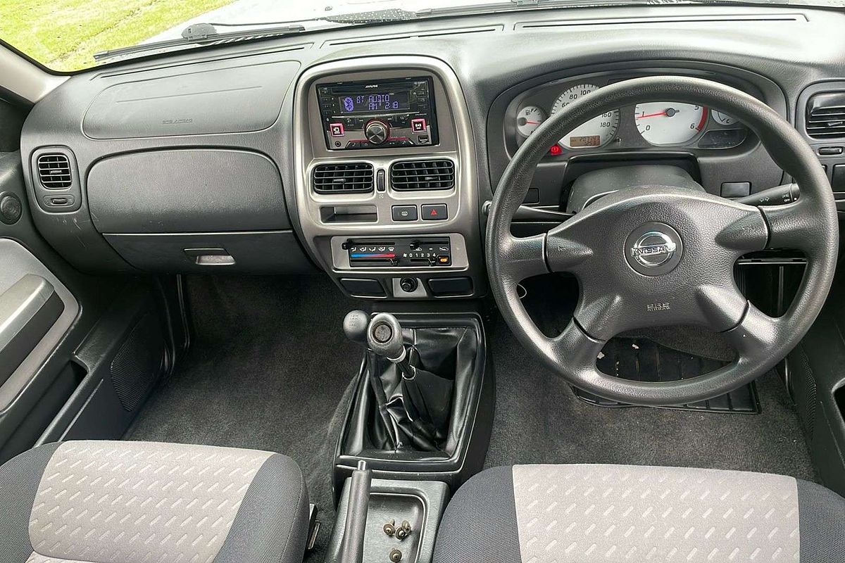 2014 Nissan Navara ST-R D22 4X4