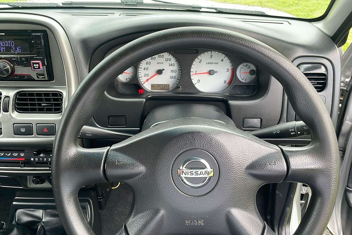 2014 Nissan Navara ST-R D22 4X4