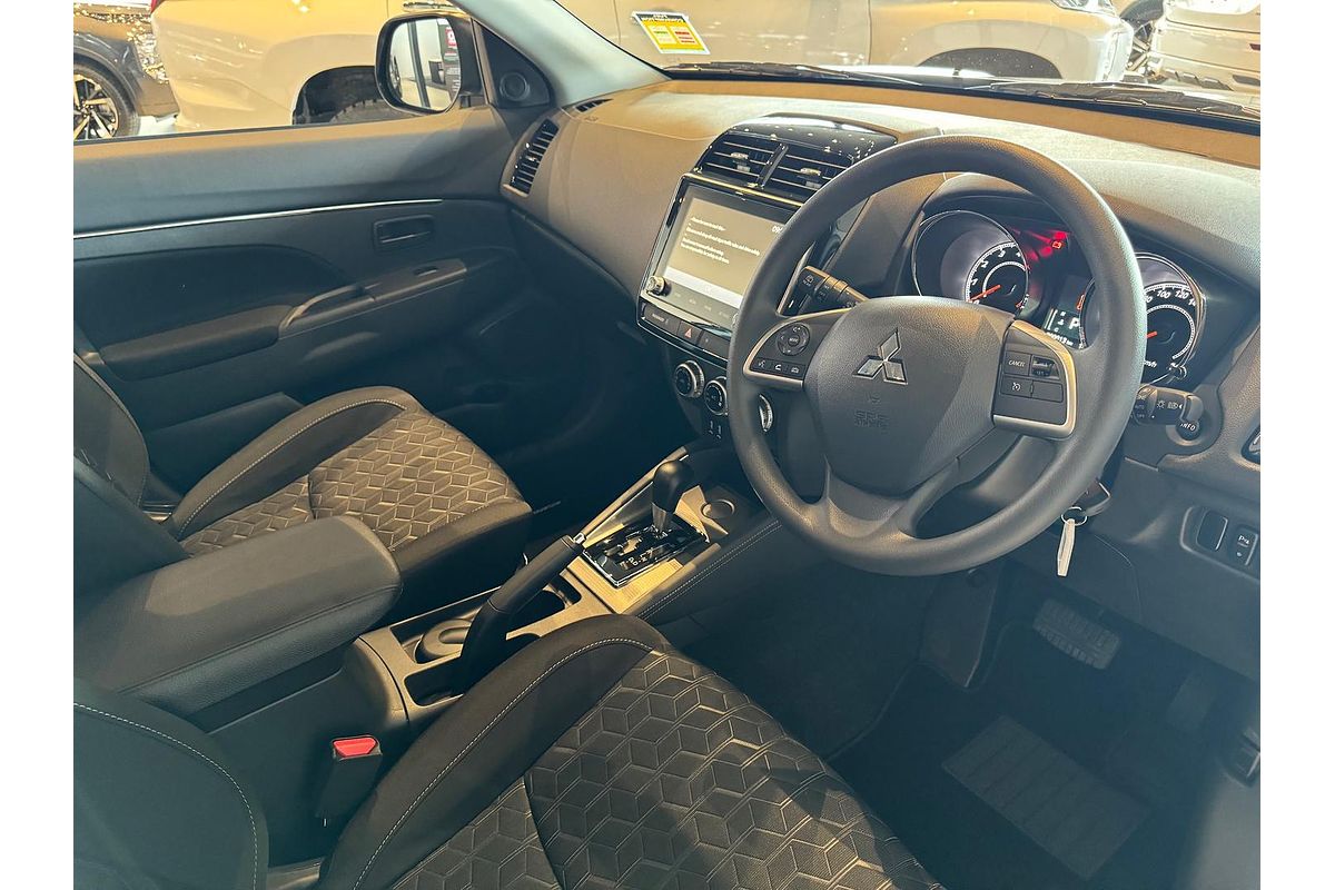 2024 Mitsubishi ASX ES XD