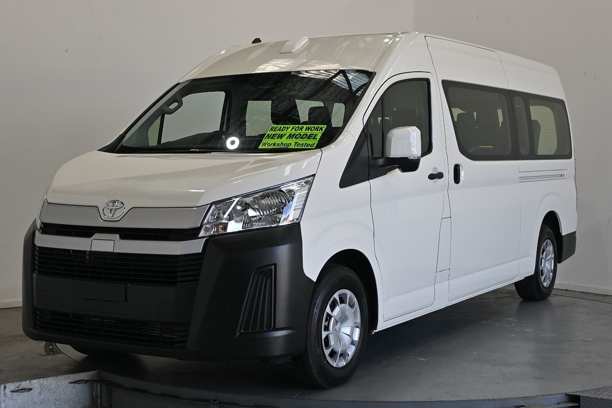 2024 Toyota Hiace Bus SLWB 2.8L T005 9633060G1