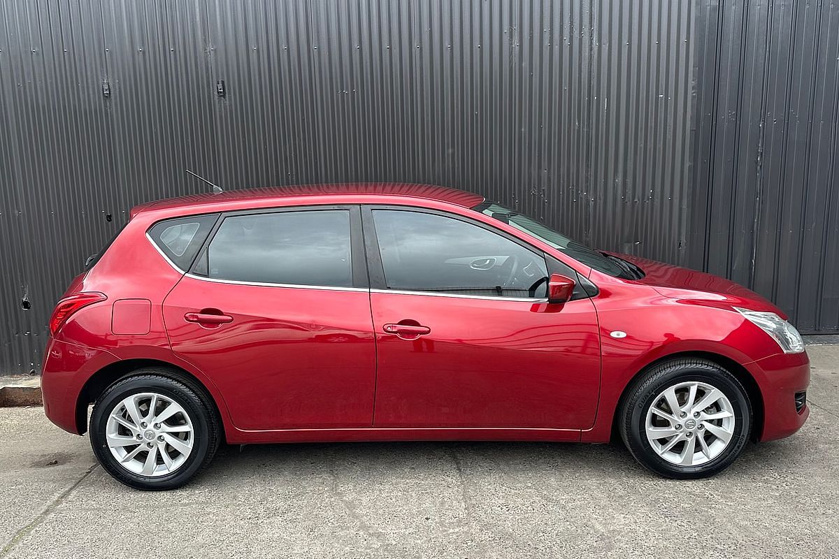 2013 Nissan Pulsar ST C12