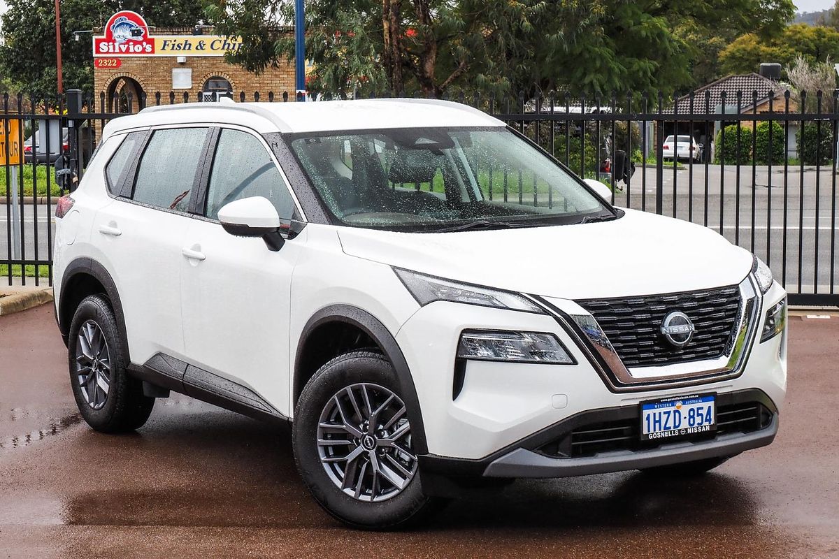 2023 Nissan X-TRAIL ST T33