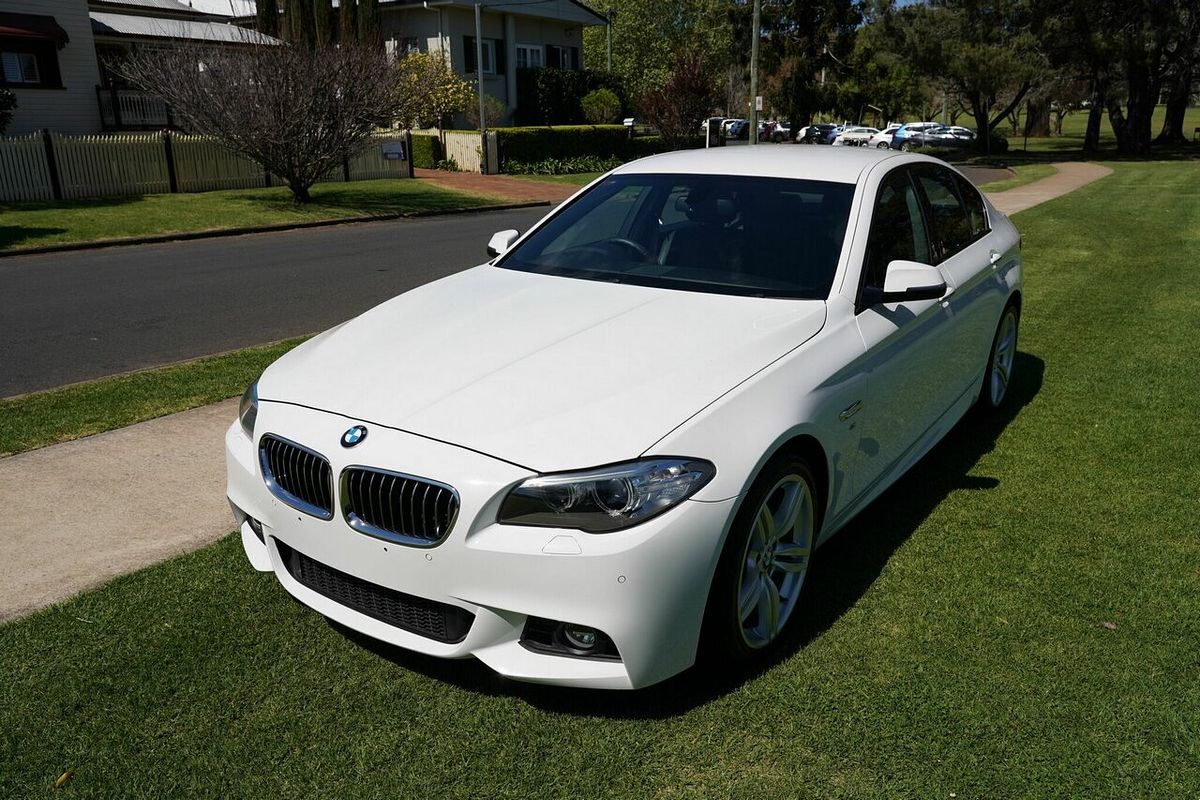 2015 BMW 520d Luxury Line F10 MY15