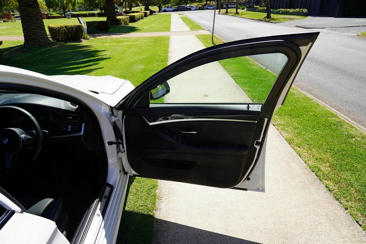2015 BMW 520d Luxury Line F10 MY15