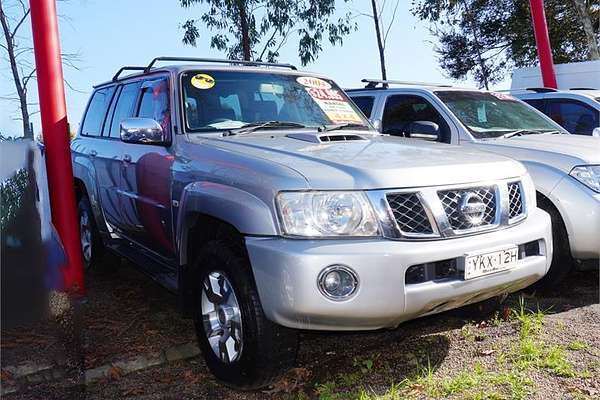 2004 Nissan Patrol ST GU IV