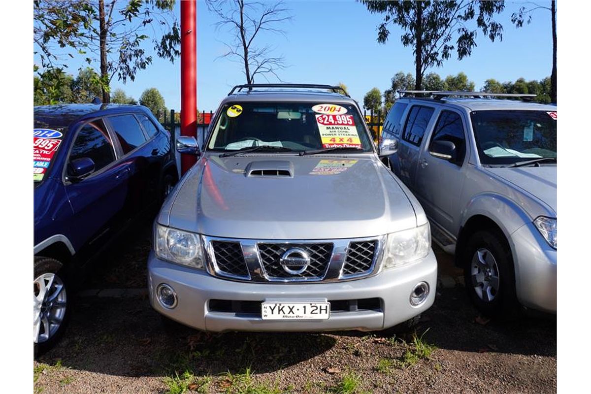 2004 Nissan Patrol ST GU IV