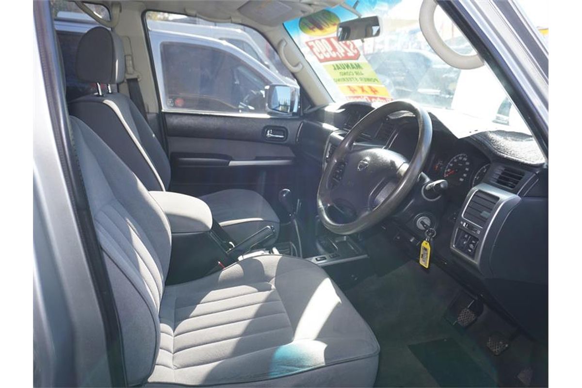 2004 Nissan Patrol ST GU IV