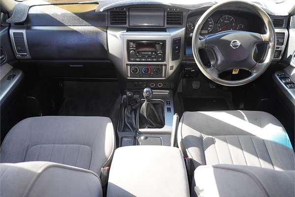 2004 Nissan Patrol ST GU IV