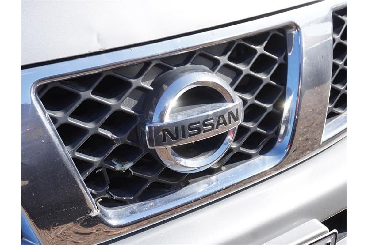 2004 Nissan Patrol ST GU IV