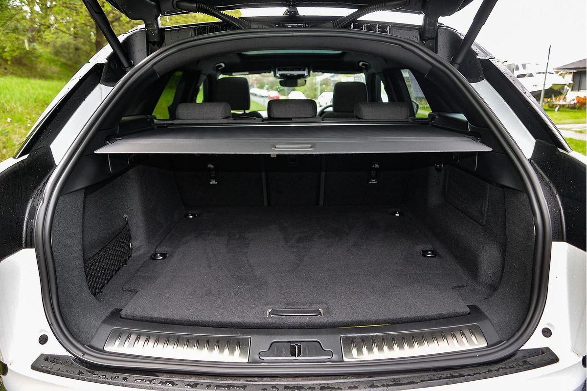 2024 Land Rover Range Rover Velar PHEV P400e Dynamic HSE L560