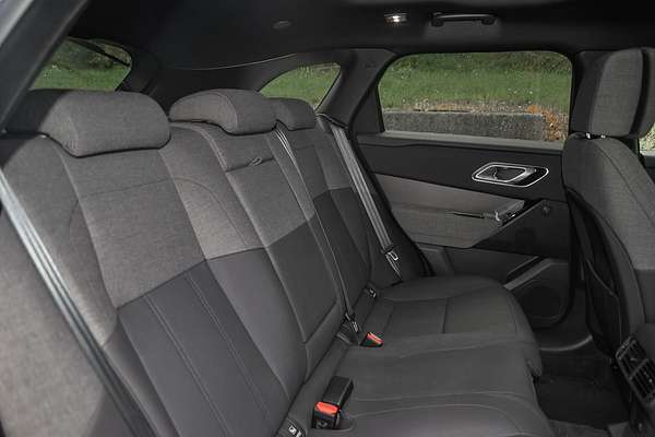 2024 Land Rover Range Rover Velar PHEV P400e Dynamic HSE L560