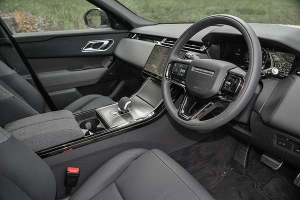 2024 Land Rover Range Rover Velar PHEV P400e Dynamic HSE L560