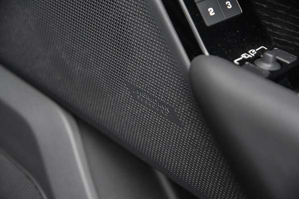 2023 Land Rover Range Rover Velar P400 Autobiography L560