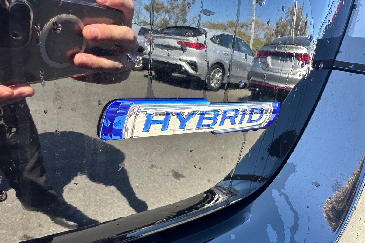 2024 Suzuki Swift Hybrid Plus UZ