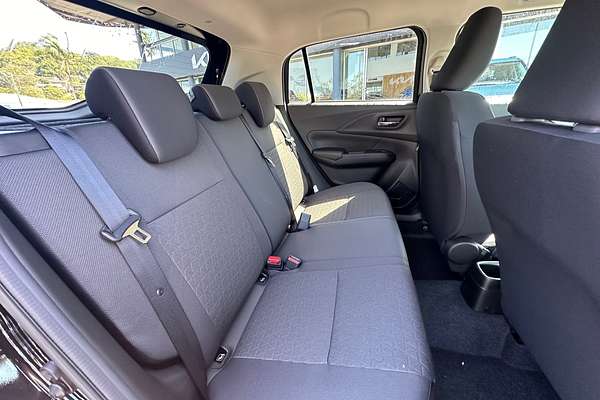 2024 Suzuki Swift Hybrid Plus UZ
