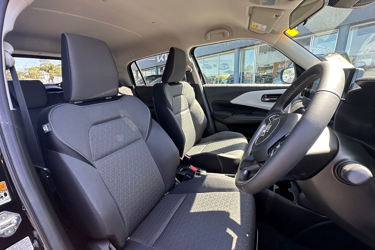 2024 Suzuki Swift Hybrid Plus UZ