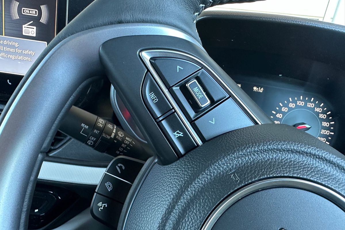 2024 Suzuki Swift Hybrid Plus UZ