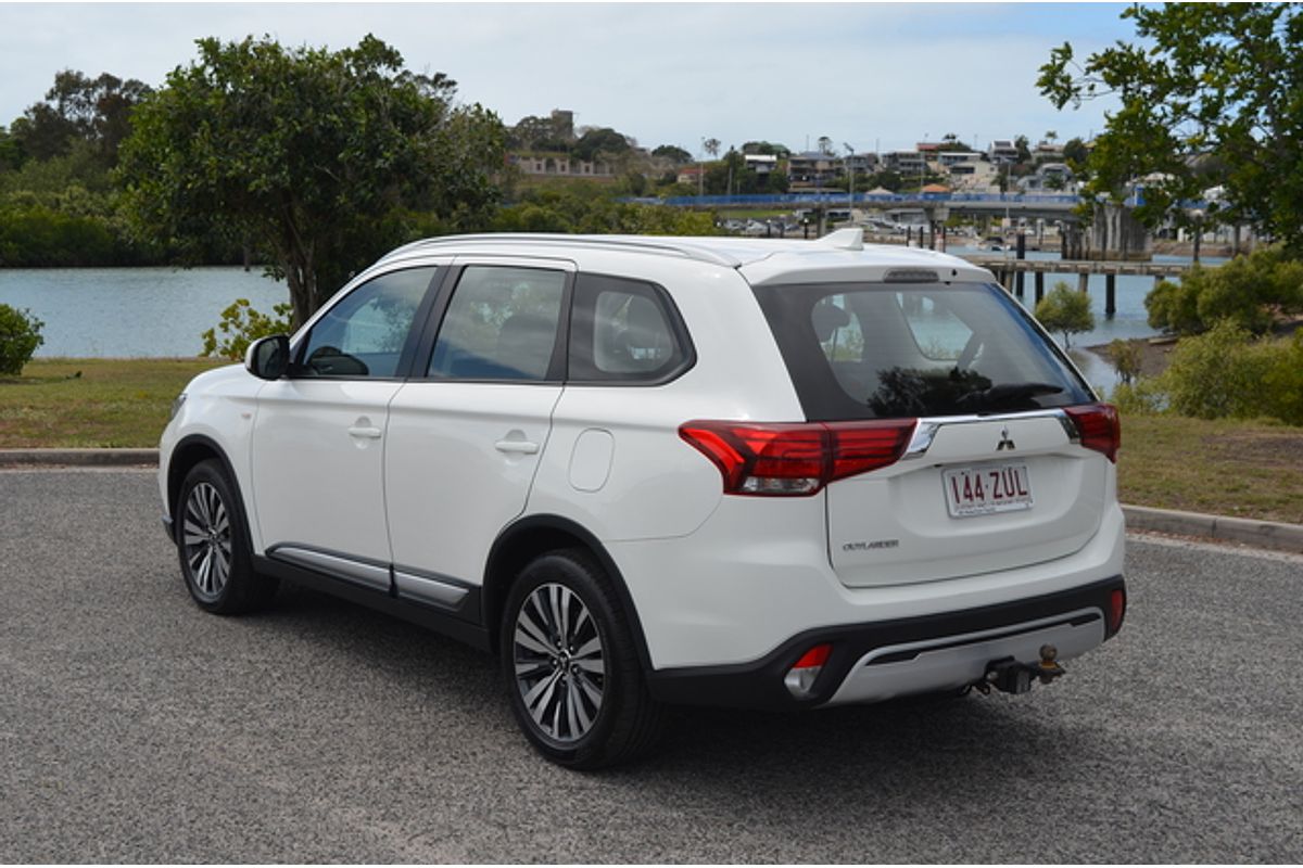 2019 Mitsubishi Outlander ES ZL