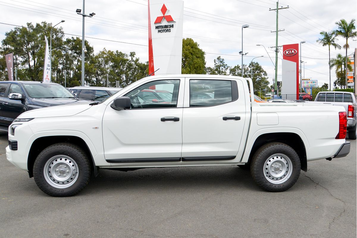 2024 Mitsubishi Triton GLX MV 4X4