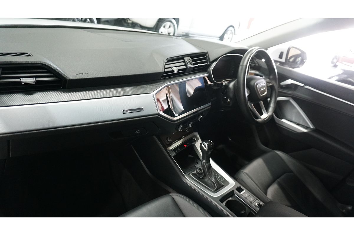 2021 Audi Q3 35 TFSI S Line F3