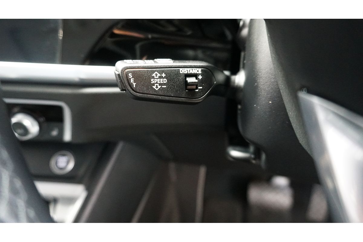 2021 Audi Q3 35 TFSI S Line F3