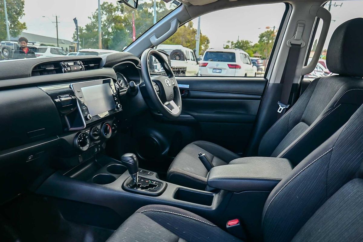 2023 Toyota Hilux SR GUN126R 4X4