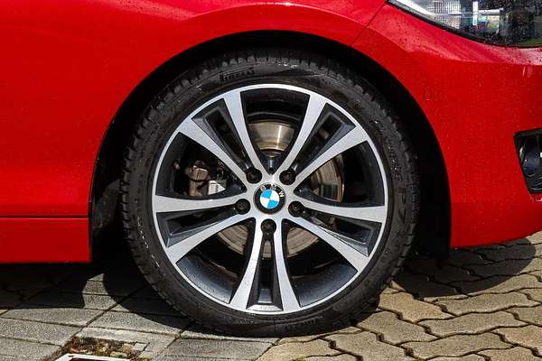 2015 BMW 2 Series 220i Sport Line F23