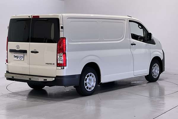 2024 Toyota Hiace GDH300R