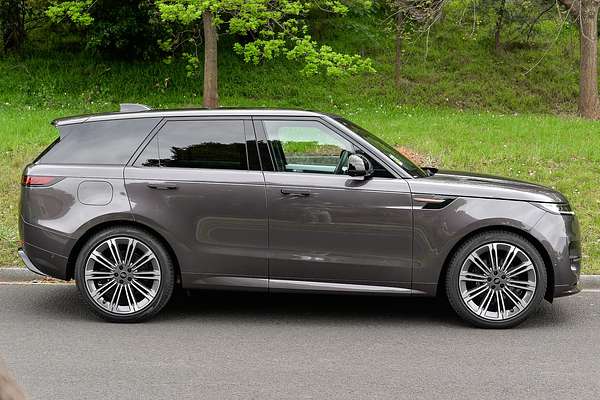 2024 Land Rover Range Rover Sport D300 Dynamic SE L461