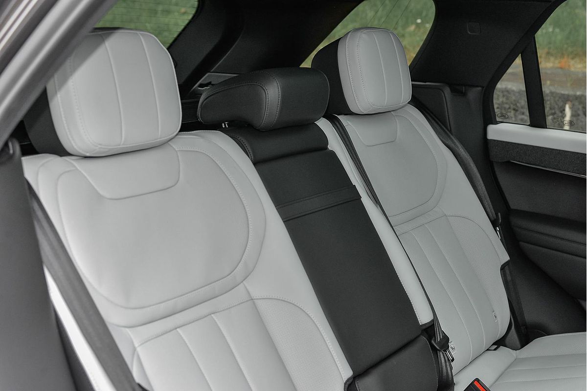 2024 Land Rover Range Rover Sport D300 Dynamic SE L461