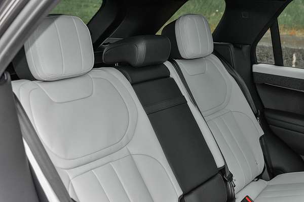 2024 Land Rover Range Rover Sport D300 Dynamic SE L461