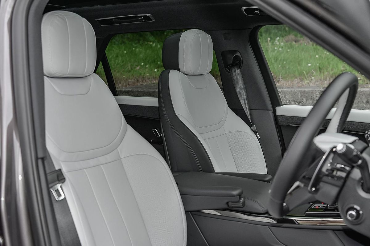 2024 Land Rover Range Rover Sport D300 Dynamic SE L461