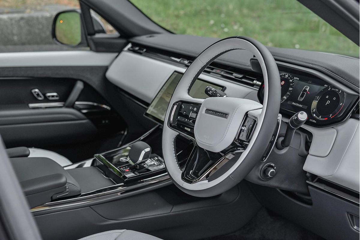 2024 Land Rover Range Rover Sport D300 Dynamic SE L461