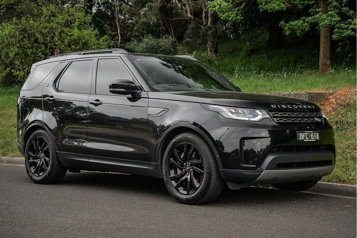 2020 Land Rover Discovery SD6 SE Series 5