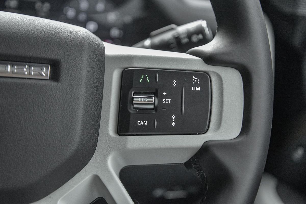 2023 Land Rover Defender 110 P400 X-Dynamic SE L663