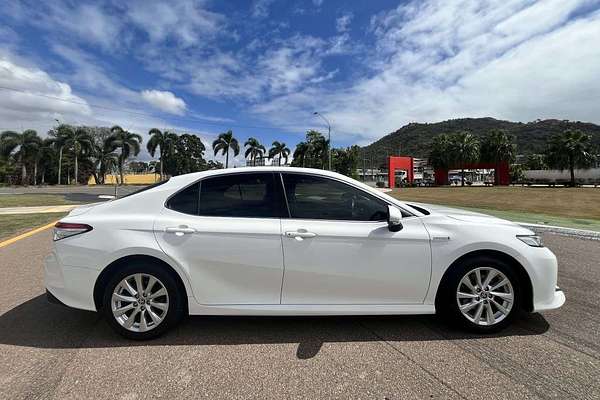 2021 Toyota Camry Ascent AXVH70R