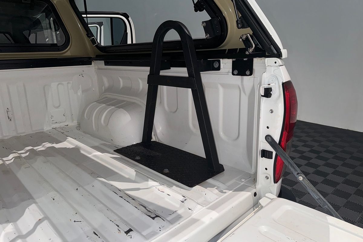 2016 Toyota Hilux SR Double Cab GUN126R 4X4