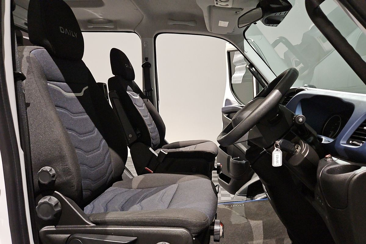 2022 Iveco Daily 70C18 DUAL CAB RWD