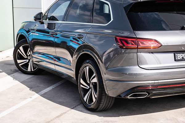 2022 Volkswagen Touareg 210TDI R-Line CR