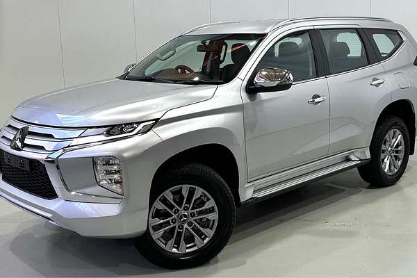 2022 Mitsubishi Pajero Sport GLX QF