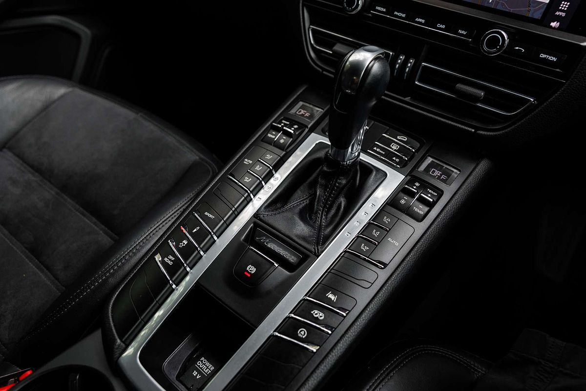 2020 Porsche Macan GTS 95B