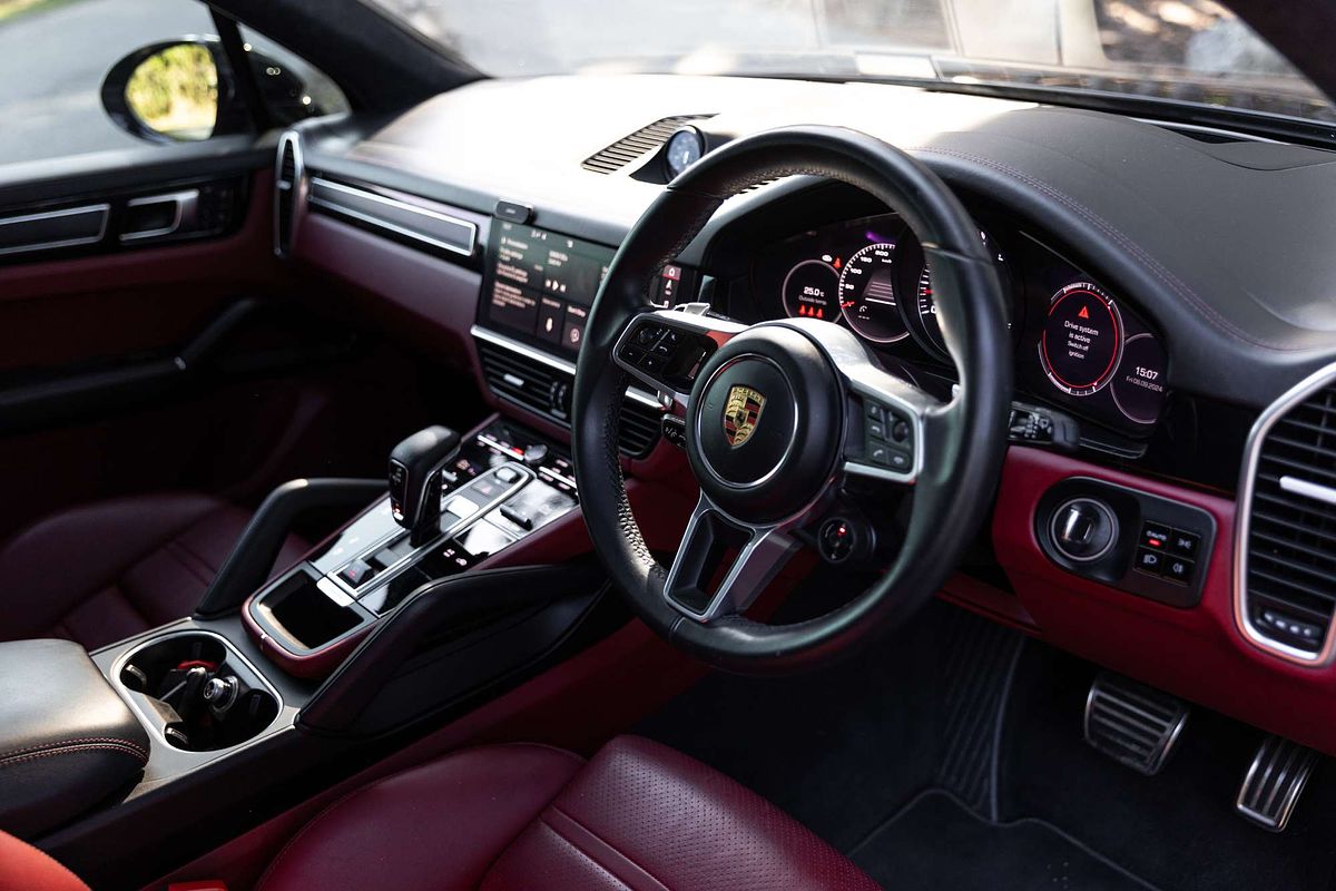 2021 Porsche Cayenne GTS 9YA