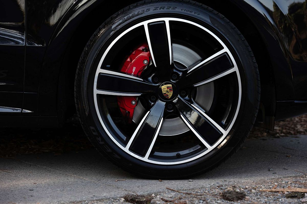 2021 Porsche Cayenne GTS 9YA