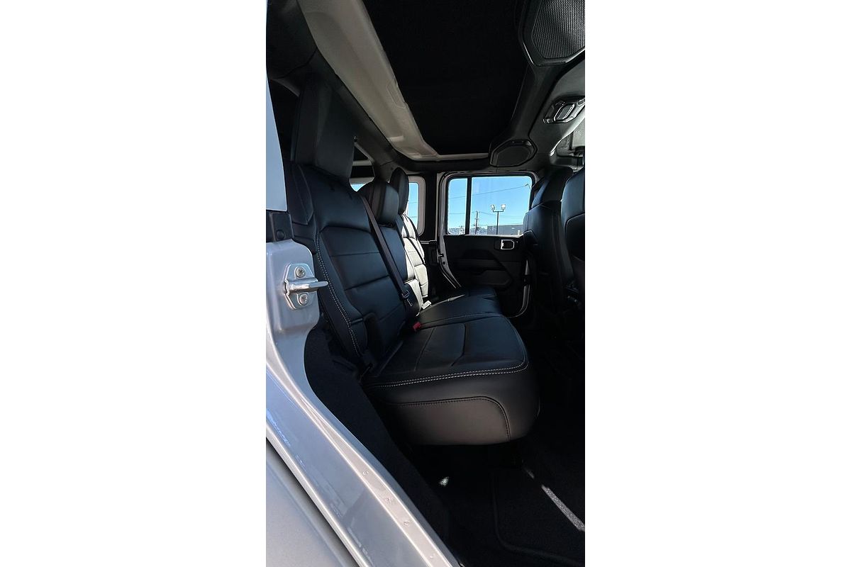 2023 Jeep Wrangler Unlimited Overland JL