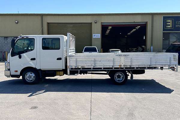 2018 Hino 300 Series 617  4x2 LWB