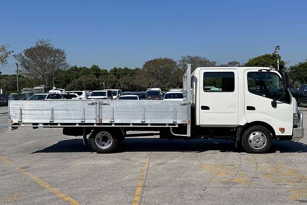 2018 Hino 300 Series 617  4x2 LWB